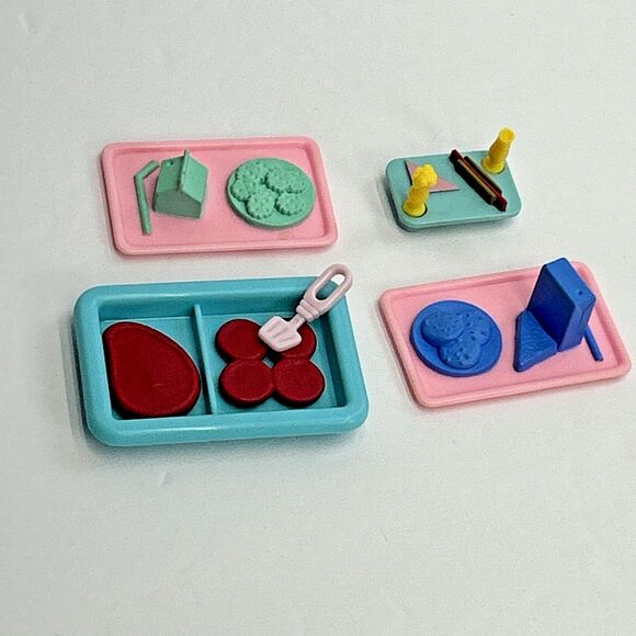 Barbie Replacement Accessories Food Trays Burgers Steak Spatula LOT OF 7 School - Picture 1 of 6